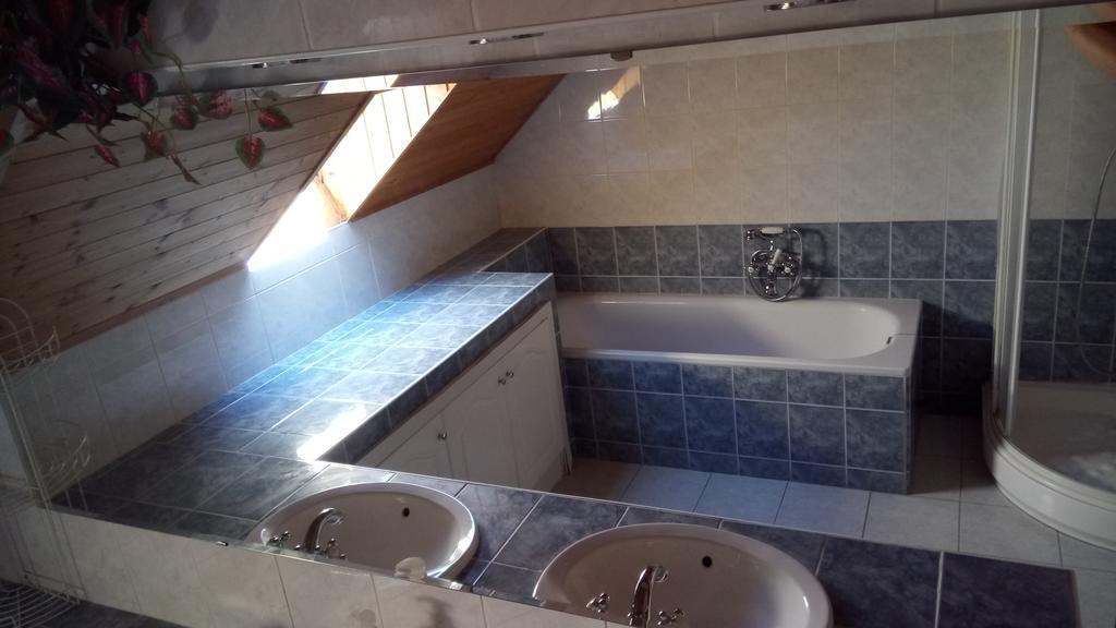 Sara Vendeghaz Apartment Balatonkeresztúr Екстериор снимка